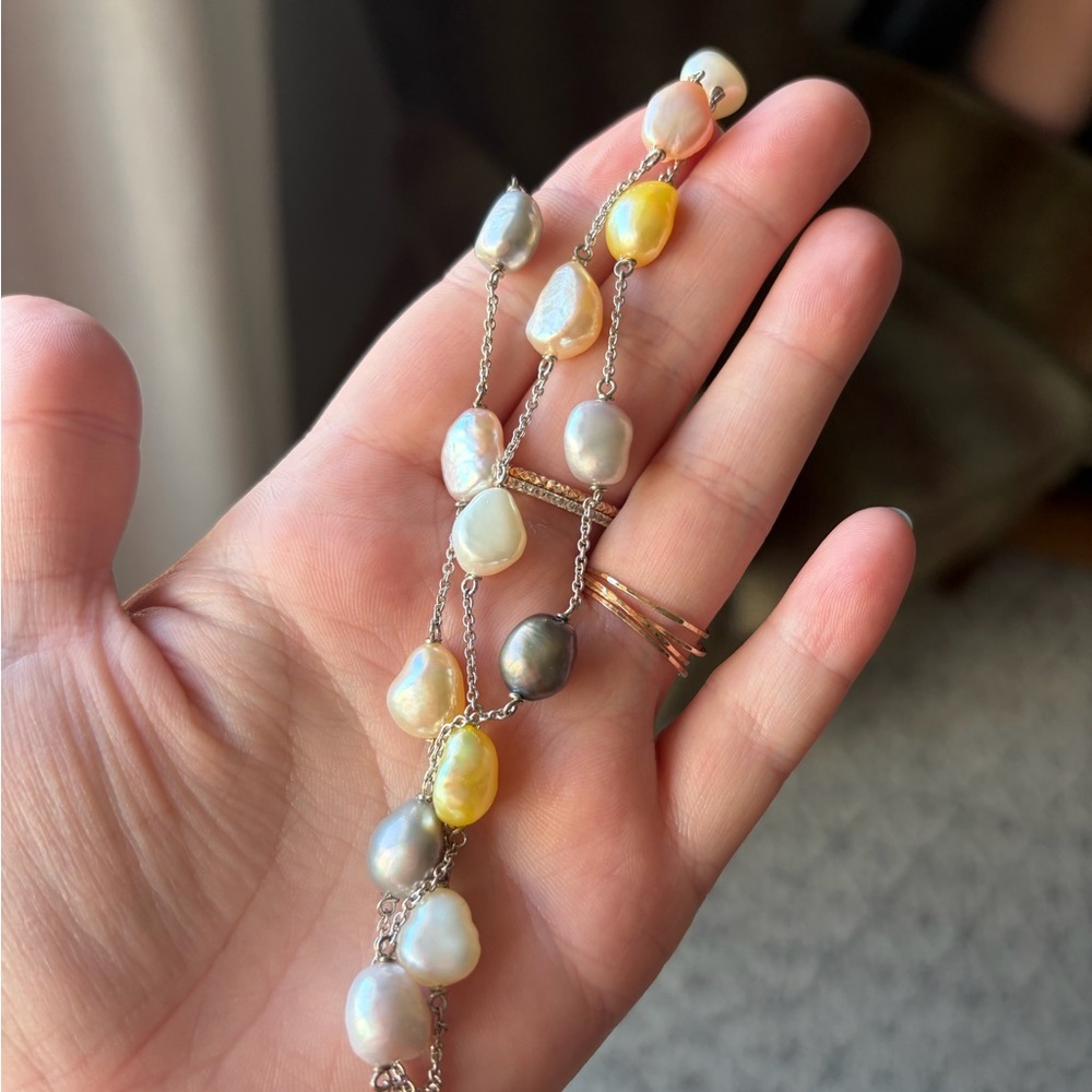 Three strand pearl bracelet